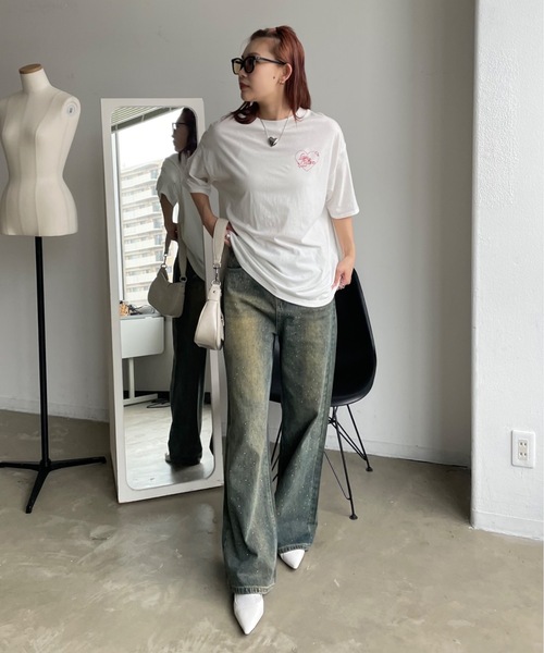 SHAGGIE(シャギー)の「ワンポイント刺繍/バックプリントビッグシルエット半袖Tシャツ(Tシャツ/カットソー・レディース・ホワイト/グレー/ピンク・FREE)」の5枚目の写真