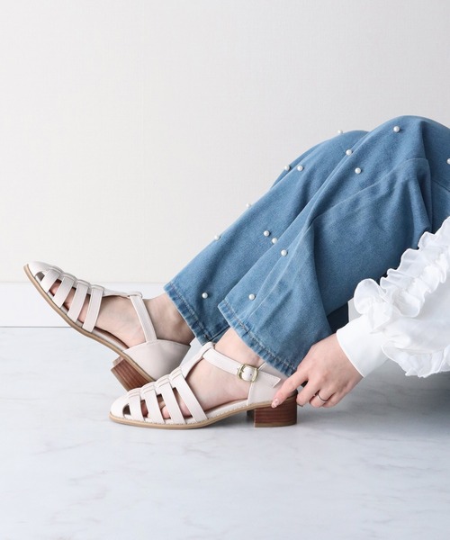 Bridget Birkin（ブリジットバーキン）の「【Bridget Birkin】ストラップグルカサンダル(542013)（サンダル・レディース・アイボリー/ブラック・24/23.5/23/22.5/24.5）」の7枚目の写真