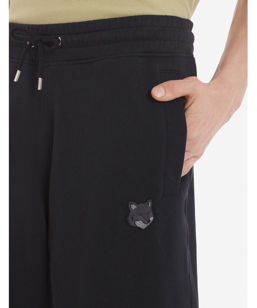 Maison Kitsune（メゾンキツネ）の「BOLD FOX HEAD PATCH OVERSIZE JOG SHORTS（スウェットパンツ・メンズ・ベージュ系その他/ブラック/キナリ/ダークグレー/スモークピンク・L/M/S/XL/XS）」の16枚目の写真