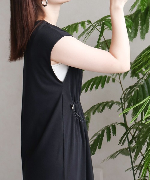 Social GIRL（ソーシャルガール）の「ウエストドロストワンピース（ワンピース・レディース・グレイッシュベージュ/チャコール/ブラック・M）」の8枚目の写真