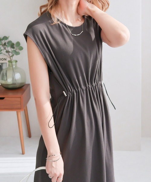 Social GIRL（ソーシャルガール）の「ウエストドロストワンピース（ワンピース・レディース・グレイッシュベージュ/チャコール/ブラック・M）」の19枚目の写真