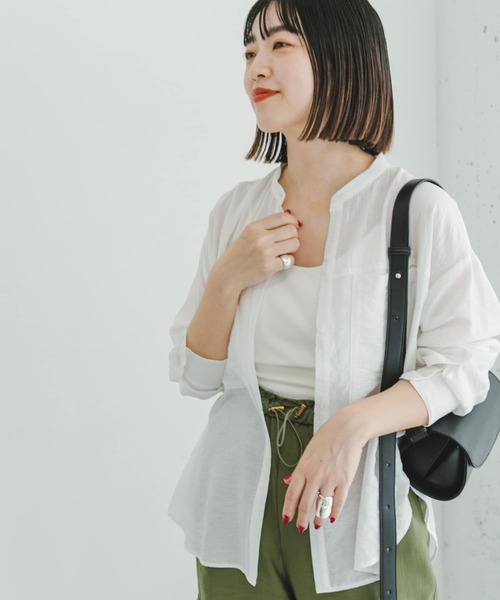 ITEMS URBANRESEARCH（アイテムズ アーバンリサーチ）の「シアーポケットシャツ（シャツ/ブラウス・レディース・ブラック/ブルー/ホワイト・FREE）」の4枚目の写真