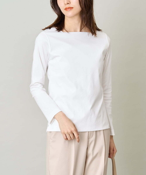 a.v.v(アーヴェヴェ)の「【前後2WAY】前身二重 スクエア/ボートネックカットソー(Tシャツ/カットソー・レディース・ホワイト・38/40/36/42/34)」の1枚目の写真