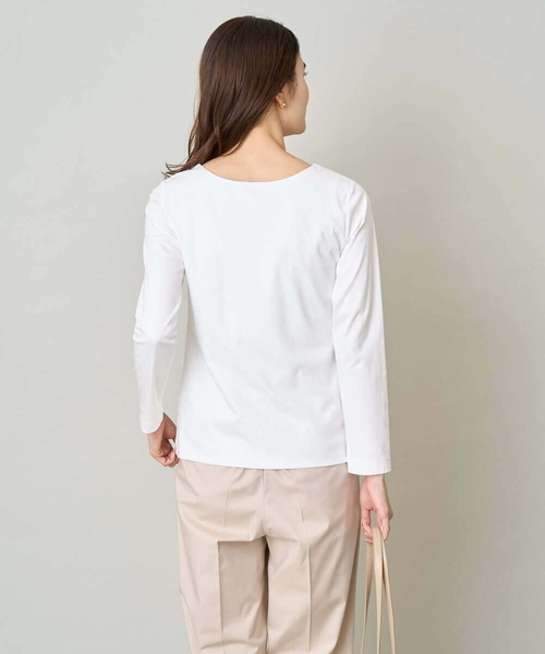 a.v.v(アーヴェヴェ)の「【前後2WAY】前身二重 スクエア/ボートネックカットソー(Tシャツ/カットソー・レディース・ホワイト・38/40/36/42/34)」の3枚目の写真