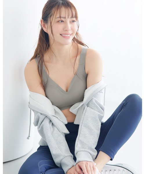RADIANNE(ラディアンヌ)の「【寄せ上げて育てるナイトブラ】すっぴんナイトブラ/【ブラジャー単体】(ナイトブラ・レディース・グレー/ナチュラル/ブラック/ライトブルー/ライトピンク/ネイビー/ライトパープル/ベージュ/ホワイト/ベージュ系その他/ベージュ系その他2・S/L/XL/XXXL/XS/M/MG/LG/XXL/LLG)」の3枚目の写真