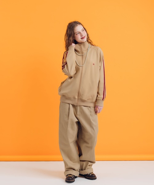 MUHET（ミュエータ）の「トラックジャケット（ジャージ・レディース・ベージュ/チャコールグレー/ライトブルー・X-LARGE/MEDIUM）」の20枚目の写真