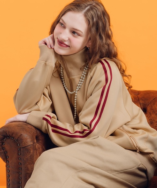 MUHET（ミュエータ）の「トラックジャケット（ジャージ・レディース・ベージュ/チャコールグレー/ライトブルー・X-LARGE/MEDIUM）」の17枚目の写真