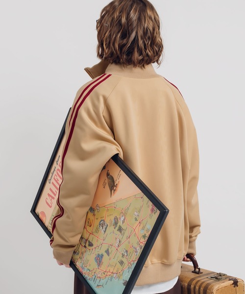 MUHET（ミュエータ）の「トラックジャケット（ジャージ・レディース・ベージュ/チャコールグレー/ライトブルー・X-LARGE/MEDIUM）」の12枚目の写真