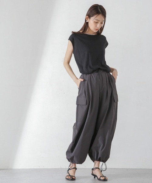 Russell Athletic(ラッセルアスレティック)の「RUSSELL ATHLETIC/ Ripstop Stretch Nylon Cargo(カーゴパンツ・レディース・ブラック/オフホワイト・M)」の6枚目の写真