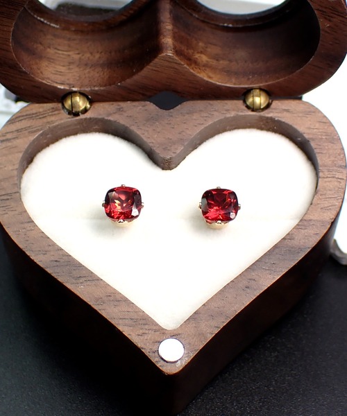 HaRu*/宝石質天然石（6ｍｍスクエア型）／14kgfピアス（ピアス（両耳用））｜CERCA（チェルカ）