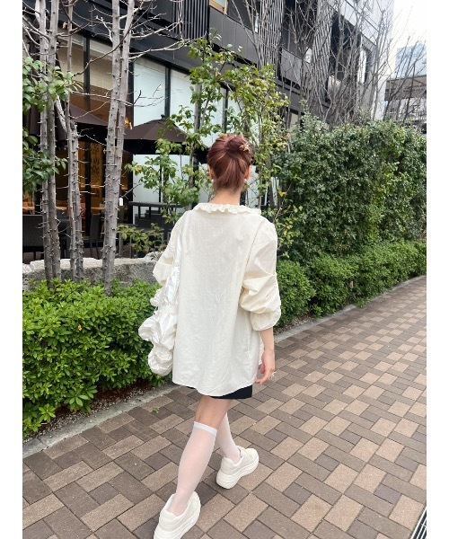 JUMELLE(ジュメロ)の「petit raffle blouse(シャツ/ブラウス・レディース・ベージュ・FREE)」の5枚目の写真