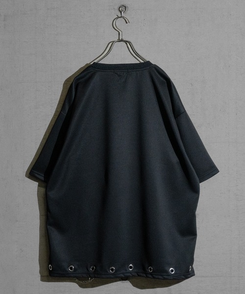 JOHN'S CLOSET(ジョンズクローゼット)の「【13】アイレットチェーン付 メタルロゴ BIG TEE(Tシャツ/カットソー・メンズ・ブラック/ホワイト・MEDIUM/LARGE)」の16枚目の写真