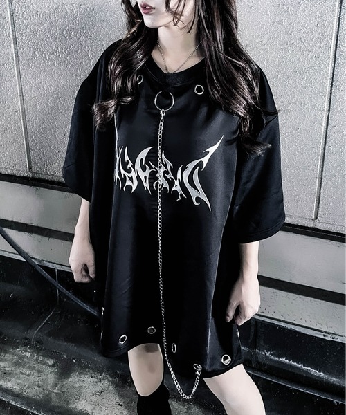 JOHN'S CLOSET(ジョンズクローゼット)の「【13】アイレットチェーン付 メタルロゴ BIG TEE(Tシャツ/カットソー・メンズ・ブラック/ホワイト・MEDIUM/LARGE)」の22枚目の写真