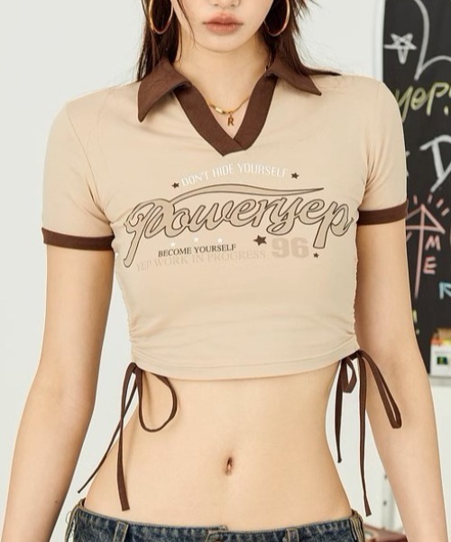 tシャツ A'GEM/9 × .kom 「.KOM/ドットケーオーエム」 サイドリボンクロップ Tシャツ レディース A'GEM/9 × .kom 『.KOM/ドットケーオーエム』 サイドリボン