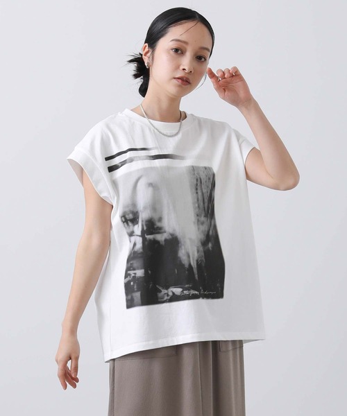 Gready Brilliant(グレディブリリアン)の「FOGGYフォトカットソーFR(Tシャツ/カットソー・レディース・オフホワイト/グレイッシュベージュ・38)」の8枚目の写真
