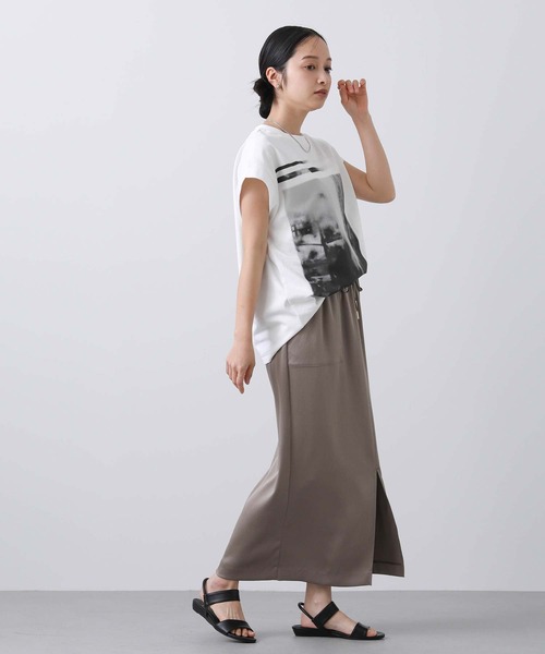 Gready Brilliant(グレディブリリアン)の「FOGGYフォトカットソーFR(Tシャツ/カットソー・レディース・オフホワイト/グレイッシュベージュ・38)」の13枚目の写真