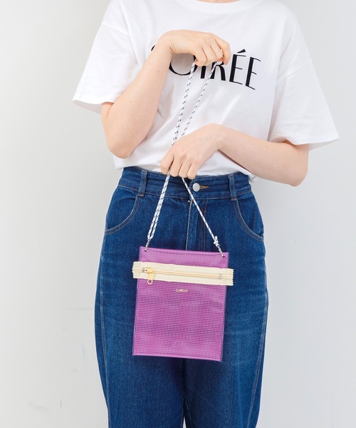 ACCOMMODE(アコモデ)の「パターンカラップケース(ショルダーバッグ・レディース・ピンク/ライトブルー/ブラック/クリア/イエロー/パープル/オレンジ/ミント/ベージュ・FREE)」の6枚目の写真