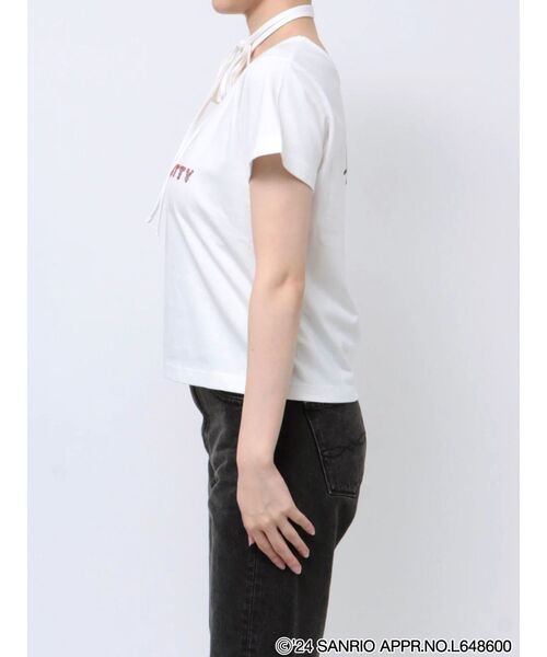 jouetie(ジュエティ)の「【ハローキティコラボ】jouetie×ハローキティ ラインストーンネックリボンTシャツ(Tシャツ/カットソー・レディース・オフホワイト/ブラック・MEDIUM)」の22枚目の写真