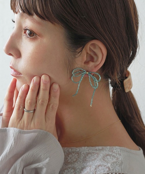 Crisp（クリスプ）の「ビーズリボンピアス（ピアス（両耳用）・レディース・ブルー/ピンク・FREE）」の3枚目の写真