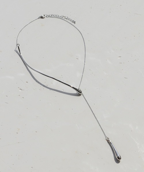 GOLDY(ゴールディ)の「カーブド メタル ”Y"シェイプ ネックレス(ネックレス・レディース・ピンク系その他/シルバー/ゴールド・FREE)」の4枚目の写真