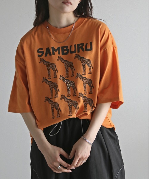 COURO(コウロ)の「アニマルプリントTシャツ(Tシャツ/カットソー・レディース・ブラック/ダークグリーン/ブルー/ホワイト/オレンジ/ネイビー・M/L/XL)」の6枚目の写真