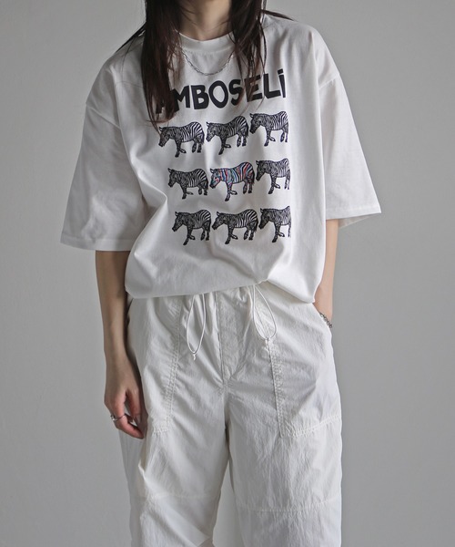 COURO(コウロ)の「アニマルプリントTシャツ(Tシャツ/カットソー・レディース・ブラック/ダークグリーン/ブルー/ホワイト/オレンジ/ネイビー・M/L/XL)」の7枚目の写真