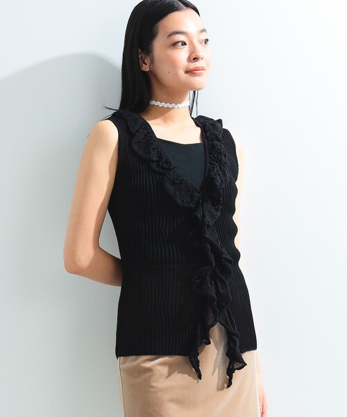 Ray BEAMS（レイビームス）の「シアー リブ ラッフル ノースリーブ トップス（シャツ/ブラウス・レディース・オフホワイト/ブラック・ONE SIZE）」の22枚目の写真