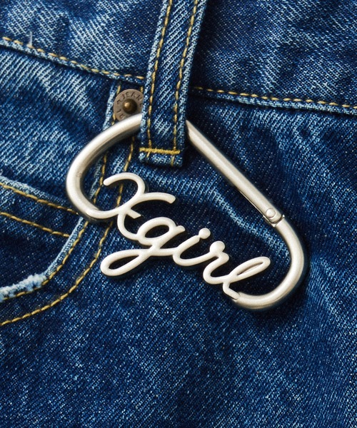 X-girl（エックスガール）の「SCRIPT LOGO CARABINER（キーケース/キーアクセサリー・レディース・シルバー/ゴールド・ONE SIZE）」の2枚目の写真