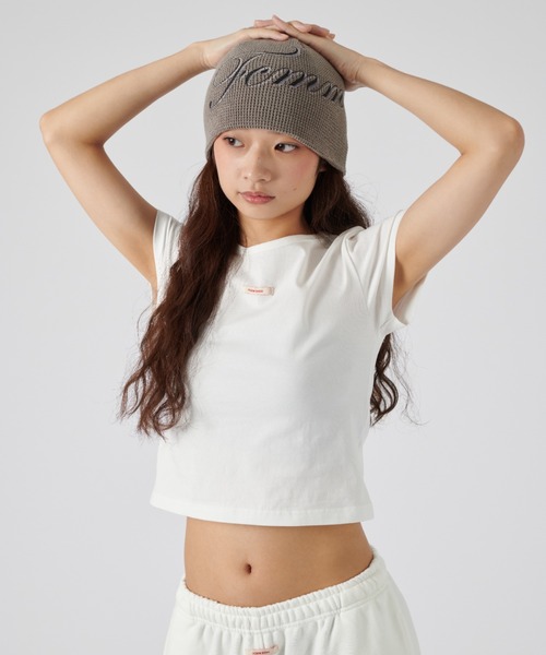 FCMM(エフシーエムエム)の「FCMM BASIC CROP TEE/FCMMベーシッククロップT(Tシャツ/カットソー・レディース・ブラック/グレー/ホワイト・MEDIUM/SMALL)」の2枚目の写真