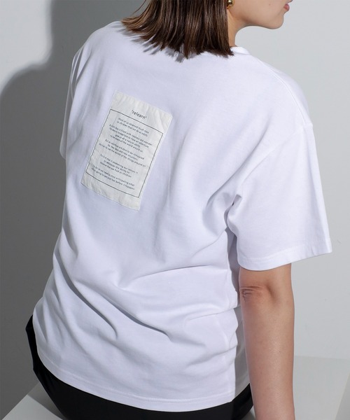 Bonjour Sagan(ボンジュールサガン)の「バックビッグラベルTシャツ(Tシャツ/カットソー・レディース・チャコールグレー/オフホワイト・FREE)」の2枚目の写真