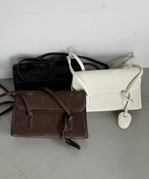 Ada.（エイダ）の「スウェードタッチ パイピング ロング ハンドル スクエアバッグ（ハンドバッグ・レディース・ブラウン/アイボリー/ブラック・FREE）」の13枚目の写真