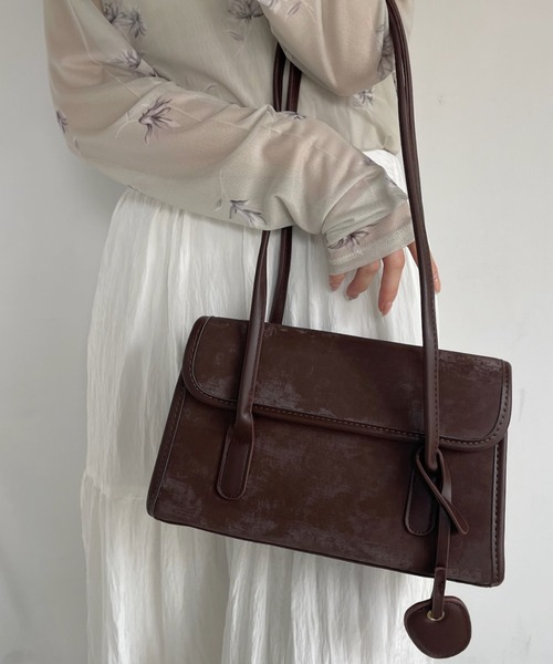 Ada.（エイダ）の「スウェードタッチ パイピング ロング ハンドル スクエアバッグ（ハンドバッグ・レディース・ブラウン/アイボリー/ブラック・FREE）」の16枚目の写真