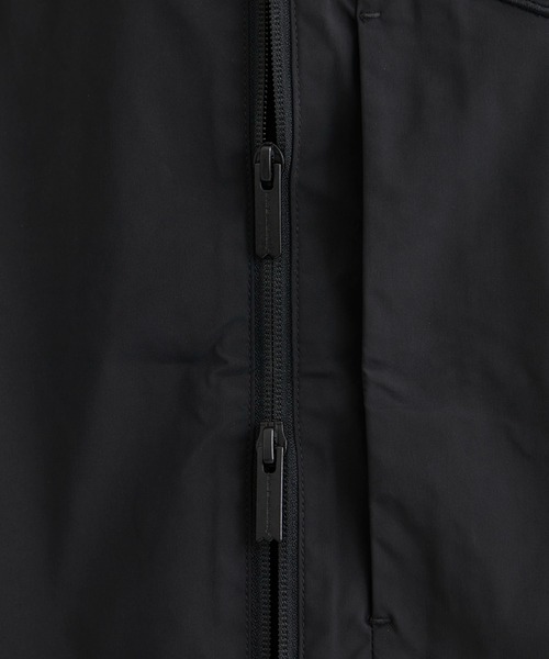 WHITE MOUNTAINEERING（ホワイトマウンテニアリング）の「【White Mountaineering / ホワイトマウンテニアリング】WM×UMBRO BLOUSON（ブルゾン・メンズ・ブラック・2/1/0）」の14枚目の写真