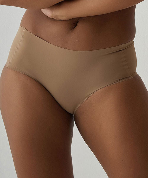 VIVID LADY(ビビッドレディー)の「HUGDAY シームレスヒップハンガーパンツ シームレス(ショーツ・レディース・ライトベージュ/ラベンダー/オリーブ/アイボリー/ブラック/チャコールグレー/ブラウン/グレー・X-LARGE/MEDIUM/LARGE)」の5枚目の写真
