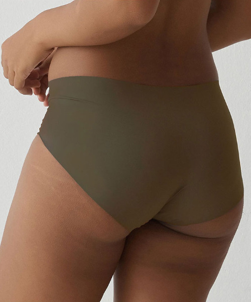 VIVID LADY(ビビッドレディー)の「HUGDAY シームレスヒップハンガーパンツ シームレス(ショーツ・レディース・ライトベージュ/ラベンダー/オリーブ/アイボリー/ブラック/チャコールグレー/ブラウン/グレー・X-LARGE/MEDIUM/LARGE)」の7枚目の写真