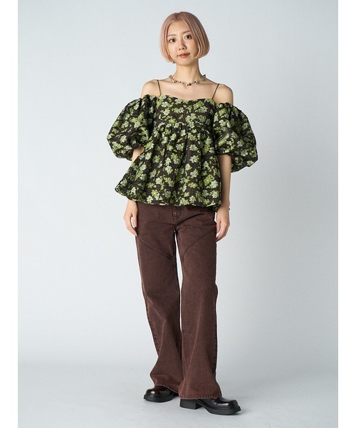 LILY BROWN（リリーブラウン）の「セミフレアストレートデニムパンツ（デニムパンツ・レディース・ブルー/ブラウン/ライトブルー・1/0）」の16枚目の写真