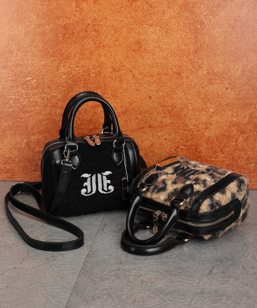 jouetie（ジュエティ）の「【jouetie/ジュエティ】JJ刺繍　もこもこマイクロミニボストンバッグ(ドッグプレートチャーム付き）（ボストンバッグ・レディース・ミント/レオパード/オフホワイト/ブラック・FREE）」の6枚目の写真