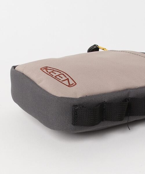 KEEN（キーン）の「HARVEST MATERIAL MODULAR TRAVEL / ハーベスト マテリアル モジュラー トラベル ポーチ / アクセサリー（ボディバッグ/ウエストポーチ・メンズ・グレー・OS）」の3枚目の写真