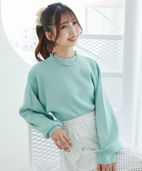 MAJESTIC LEGON（マジェスティックレゴン）の「【全13色でカラバリ豊富/着回し力抜群】ボリュームスリーブニット（ニット/セーター・レディース・ピンク/ボルドー/アイボリー/ブラック/ブルー/グレー/ベージュ/イエロー/ピンク系その他/ブラウン/ミント/コバルトブルー/ネイビー・MEDIUM）」の7枚目の写真