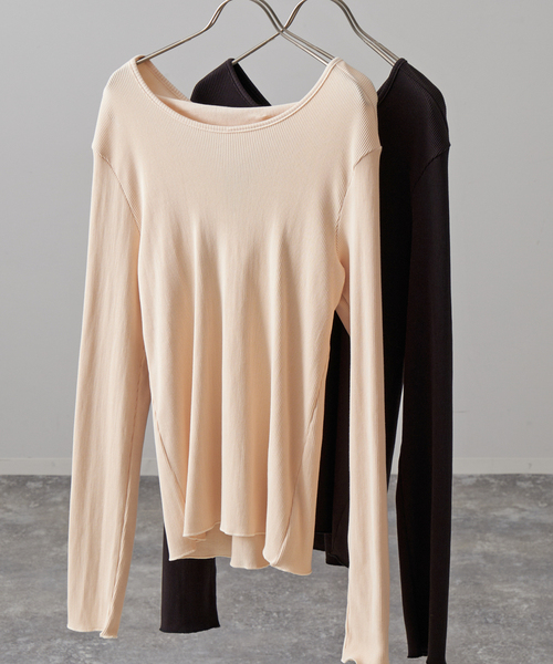 LORO(ロロ)の「Loro / ローロ 2WAY Twist Long Tee(Tシャツ/カットソー・レディース・ブラック/アイボリー・FREE)」の2枚目の写真