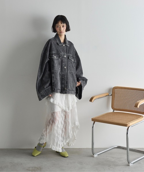 THE YOn(ザヨン)の「イレギュラーヘムティアードレーススカート(スカート・レディース・ブラック/ホワイト・FREE)」の8枚目の写真