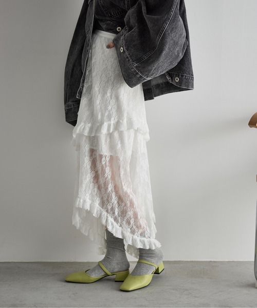 THE YOn(ザヨン)の「イレギュラーヘムティアードレーススカート(スカート・レディース・ブラック/ホワイト・FREE)」の5枚目の写真