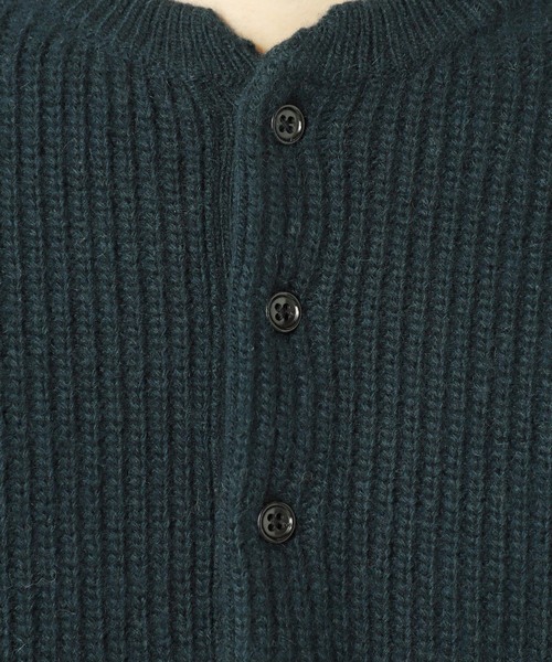 B.C STOCK(ベーセーストック)の「SOFT ANGORA BLEND アゼヘンリーネックニット(ニット/セーター・メンズ・ブラック/ベージュ/グリーン・MEDIUM/LARGE)」の6枚目の写真