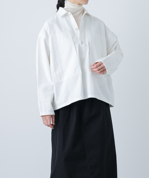 かぐれ(カグレ)の「デニムプルオーバーシャツ(シャツ/ブラウス・レディース・インディゴブルー/オフホワイト・FREE)」の3枚目の写真