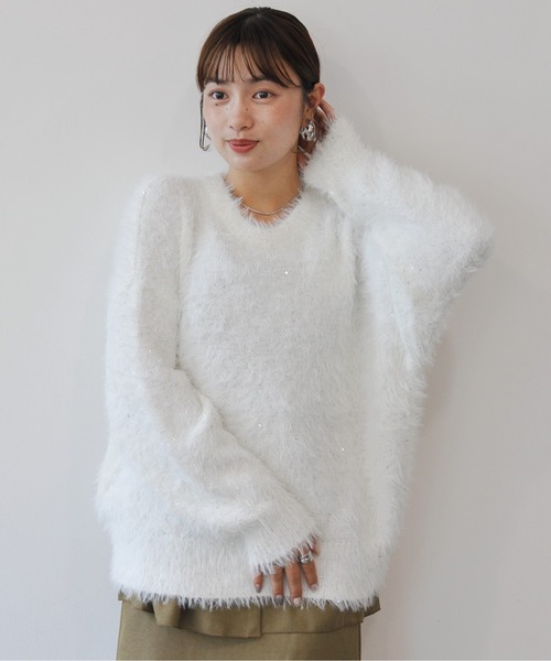 Meli rich(メリーリッチ)の「フェザーニットプルオーバー(ニット/セーター・レディース・アイボリー/ブラック/ターコイズブルー/オフホワイト/ブラック系その他/グレー・MEDIUM)」の10枚目の写真