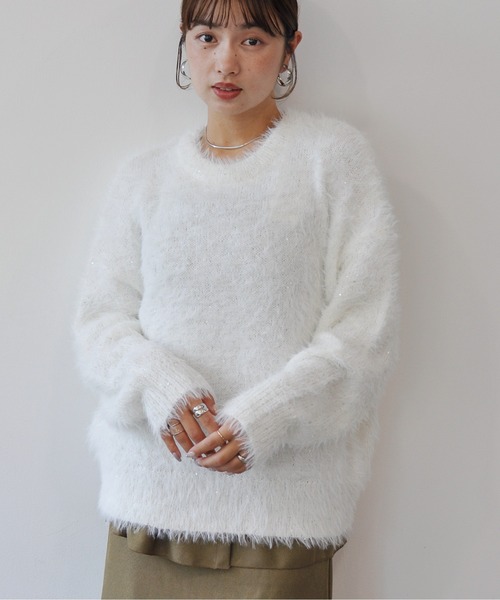 Meli rich(メリーリッチ)の「フェザーニットプルオーバー(ニット/セーター・レディース・アイボリー/ブラック/ターコイズブルー/オフホワイト/ブラック系その他/グレー・MEDIUM)」の12枚目の写真