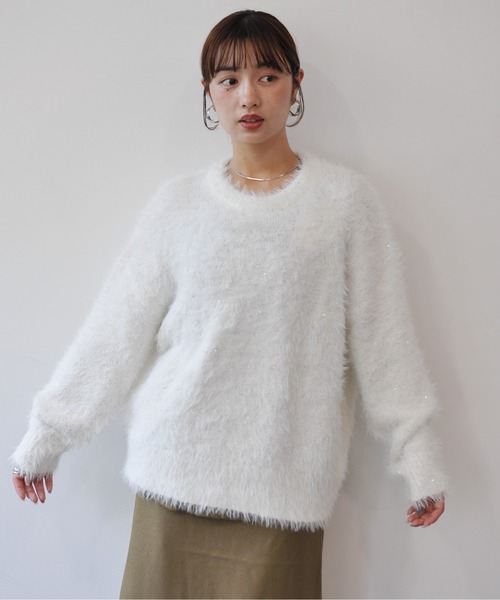 Meli rich(メリーリッチ)の「フェザーニットプルオーバー(ニット/セーター・レディース・アイボリー/ブラック/ターコイズブルー/オフホワイト/ブラック系その他/グレー・MEDIUM)」の9枚目の写真