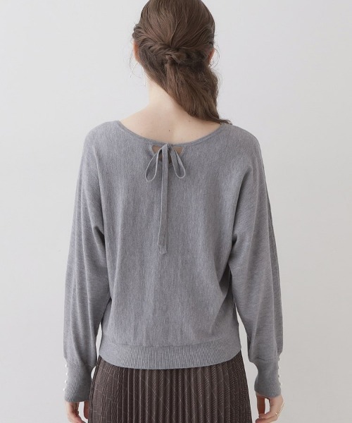 couture brooch（クチュールブローチ）の「【美シルエットニット】リボン2WAYフェイクパール袖ドルマンニット（ニット/セーター・レディース・アイボリー/ライトグレー/ブラック/ボルドー/グレー系4・38/42）」の20枚目の写真