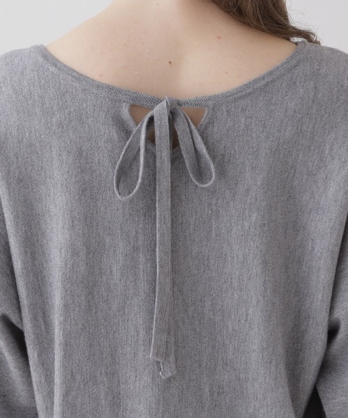 couture brooch（クチュールブローチ）の「【美シルエットニット】リボン2WAYフェイクパール袖ドルマンニット（ニット/セーター・レディース・アイボリー/ライトグレー/ブラック/ボルドー/グレー系4・38/42）」の22枚目の写真