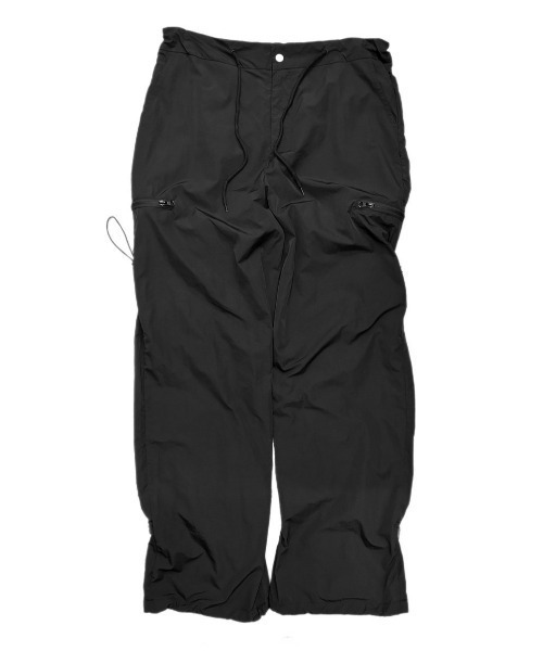 Chikashitsu +（チカシツプラス）の「ストリートファッション